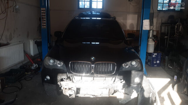 Dezmembrez X5 / 3000